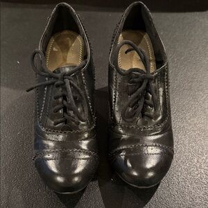 Sbicca Otis Classic Black Women's Oxford heels